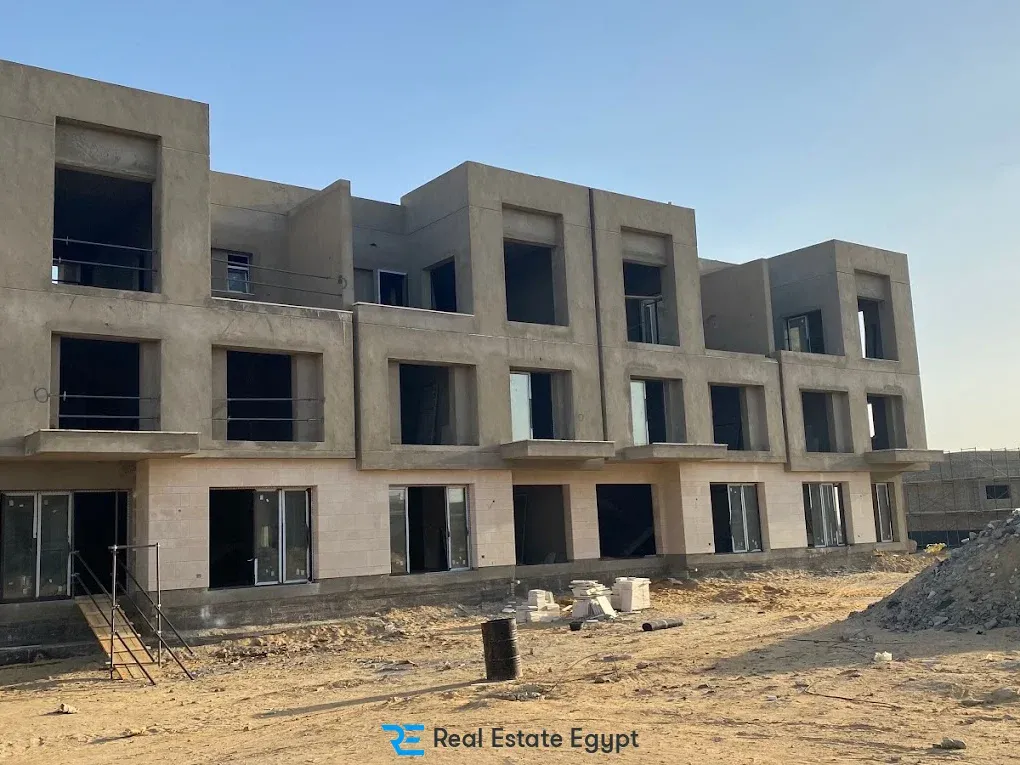 إحجز شقتك في كمبوند ديستركت فايف بأقل الاسعار