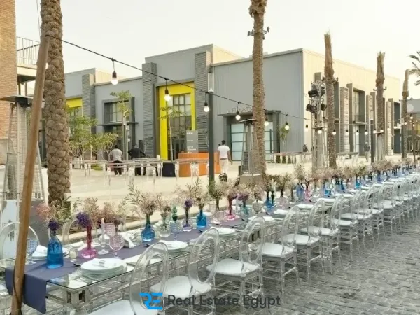 Book a Town House in District 5 Compound