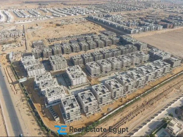 فرصة عظيمة في lake view residence ليك فيو ريزيدنس مع اقساط على 7 سنوات