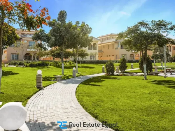 Villas for sale in Hyde Park Fifth Settlement at a very good price