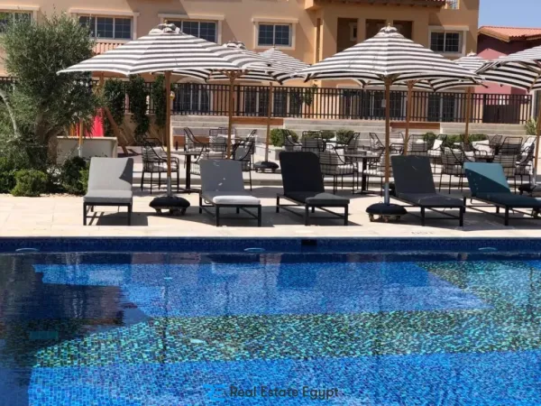 Own your unit now with a more than wonderful view in Hyde Park New Cairo 1