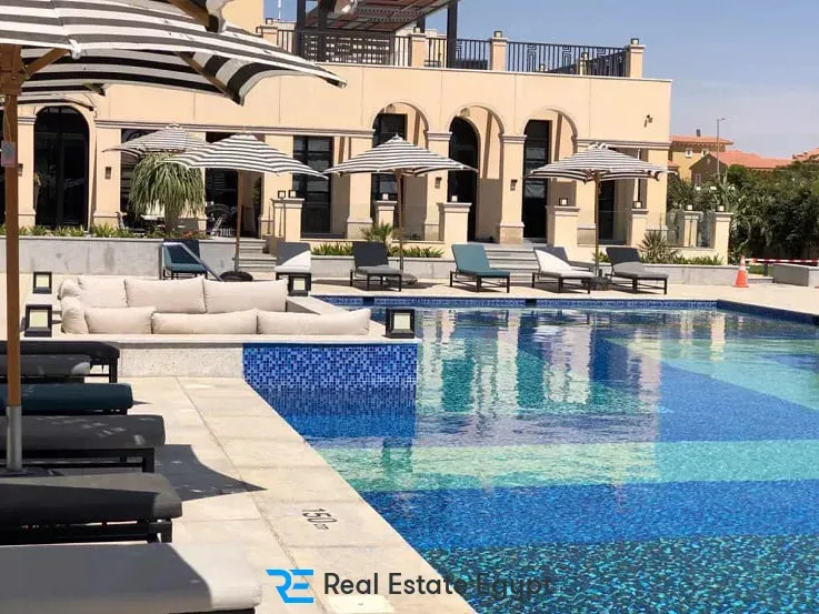 Own your unit now with a more than wonderful view in Hyde Park New Cairo 1