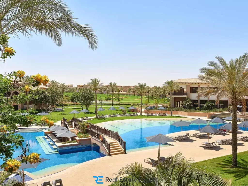 Receive your distinguished unit in Katameya Dunes with a 10% down payment and the rest in installments over 7 years