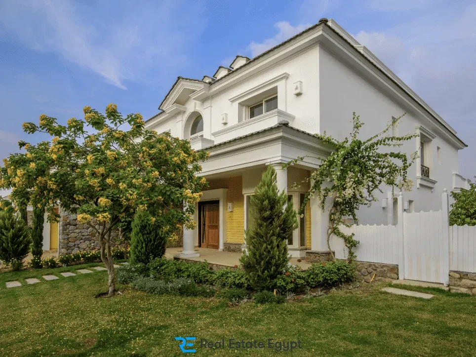Own now a villa with a more than wonderful view in Mountain View 2