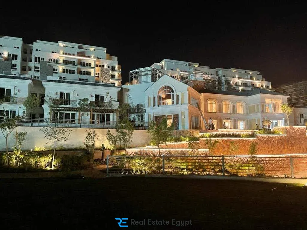 Villa for sale 260 square meters in Mountain View Mostakbal City at a fantastic price