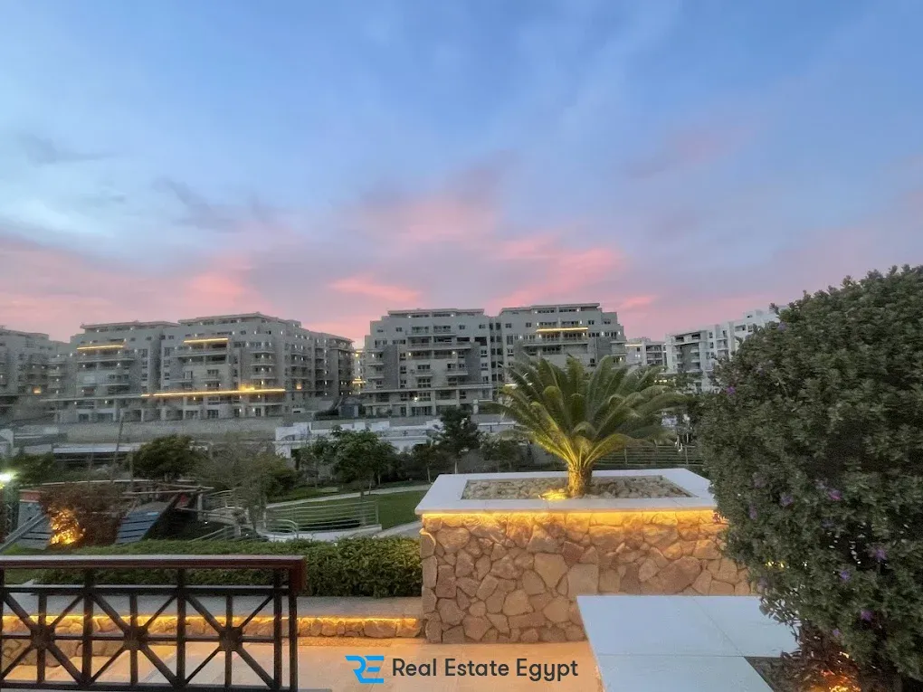 Villa for sale 260 square meters in Mountain View Mostakbal City at a fantastic price