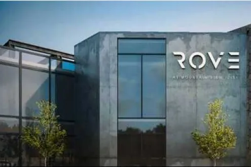 Store for sale in Rove 112m²