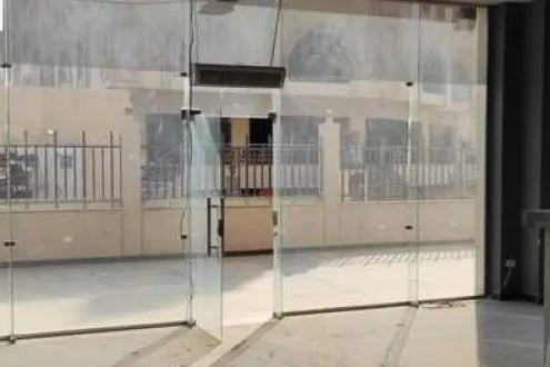 Find Out The Price Of An Store From 152 meters in New Zayed