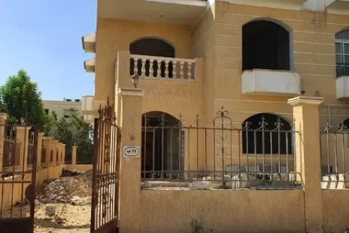 توين هاوس للبيع في مون لاند الشيخ زايد