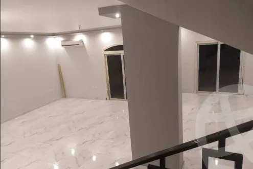 بسعر مغري تاون هاوس 280 م في كمبوند جاردن سيتي أكتوبر فيو رائع