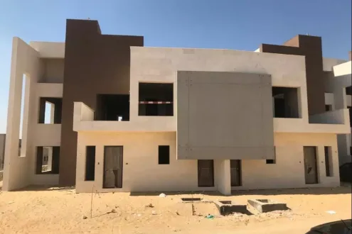 تاون هاوس تسليم فوري 382 م في كمبوند سولايا 6 أكتوبر