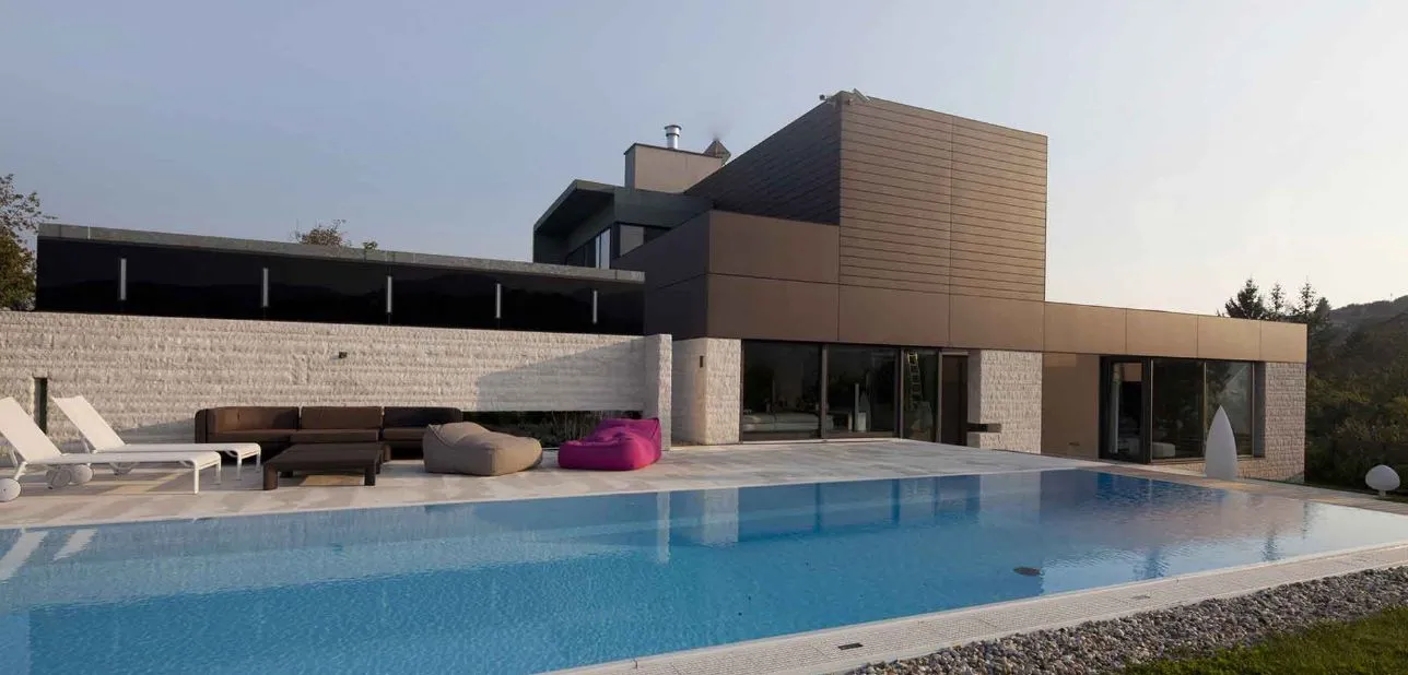 Twin House for sale in Pali North Coast with space of ​​230 m²