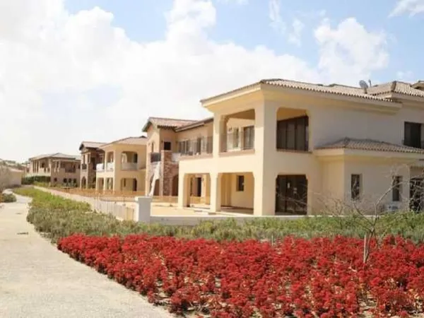 تاون هاوس للبيع في مراسي من إعمار مصر بمساحة تبدأ من 180 متر