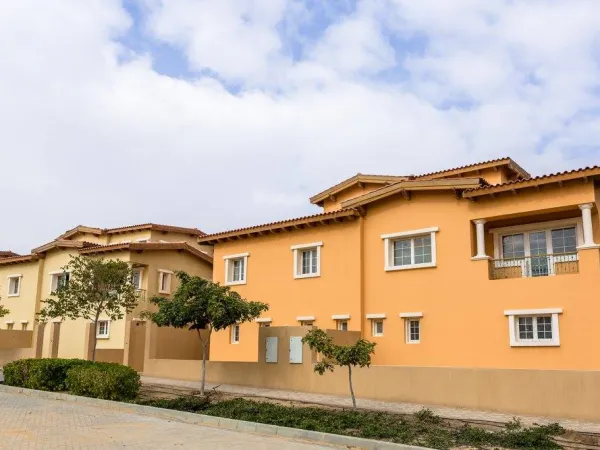 فيلا للبيع بمساحة 305 متر في القاهرة الجديدة Hyde Park New Cairo