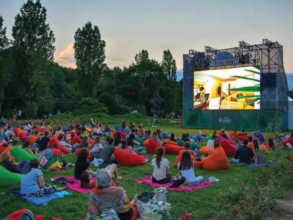 اشتري فيلا بحديقة في كمبوند ذا مارك بمساحة 200 متر مربع