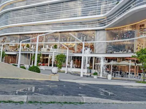 Pharmacy for sale in Zaha Park Mall with space of ​​74 m²