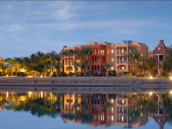 بتشطيب الترا لوكس احصل علي فيلا في منتجع سيان الغردقة بمساحة 144 متر