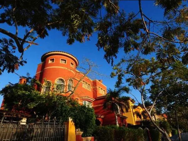 فيلا نصف تشطيب للبيع بمساحة 1050 متر في بالم هيلز أكتوبر