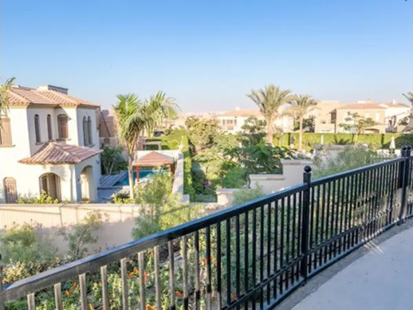 Get a Big Villa in Uptown Cairo Mokattam Compound With An Area Up To 1350 m²