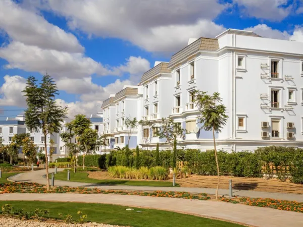 Studio For Sale in Mountain View Giza Plateau 212m²