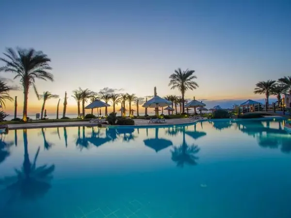 بمساحة 350 متر تاون هاوس للبيع في لافيستا جاردنز