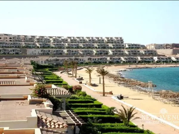 للبيع بالتقسيط فيلا 280 متر في لافيستا جاردنز العين السخنة