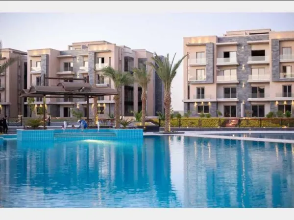 شقة تسليم فوري 130م جاليريا مون فالي التجمع الخامس