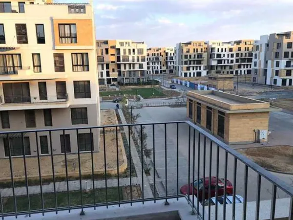 سارع بالحجز في ايست تاون وحدات تبدأ مساحاتها من 185 متر