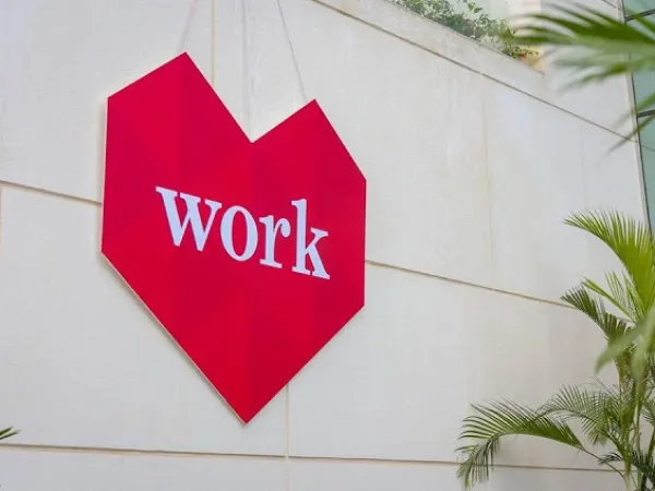 محل للبيع في هارت وورك 225 متراً