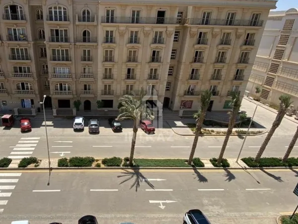 في القاهرة الجديدة إحجز شقة بكمبوند هايد بارك بمساحة 216 متراً