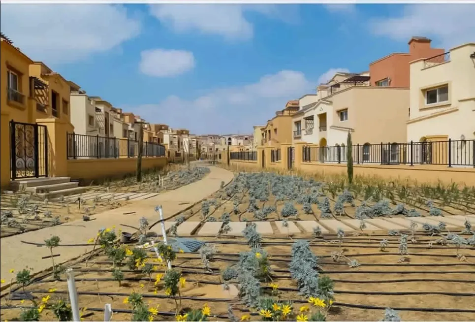 Hurry up to buy a 280m townhouse in Mivida Egypt