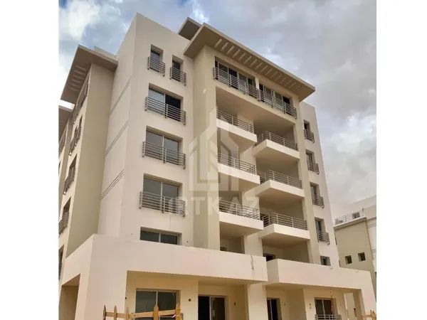 إقتنص الفرصة وأحصل على تاون هاوس كبيرة بمساحة 250 متراً في هايد بارك