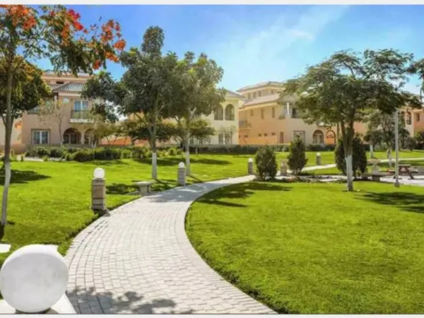 سارع بحجز شقتك الآن في أحدى مشروعات شركة ماونتن فيو للتنميه العقاريه كمبوند ماونتن فيو هايد بارك