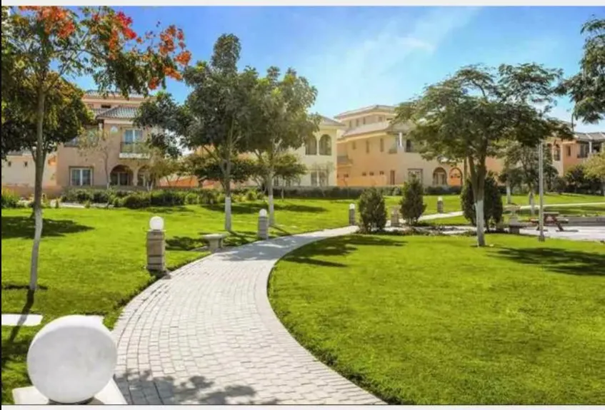 Apartment For Sale 274m in Mountain View Hyde Park 5th Settlement