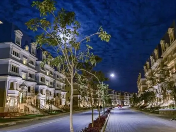 شقه للبيع 135 متر في كمبوند ماونتن فيو هايد بارك