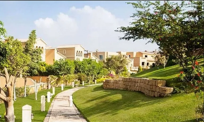 Villa For Sale With ‎Immediate Delivery At Katameya Hills New Cairo