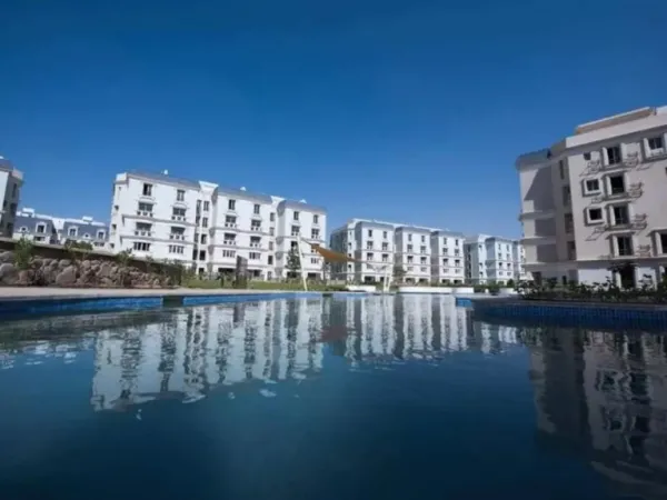 شقة 202م داخل كمبوند ماونتن فيو هايد بارك التجمع الخامس