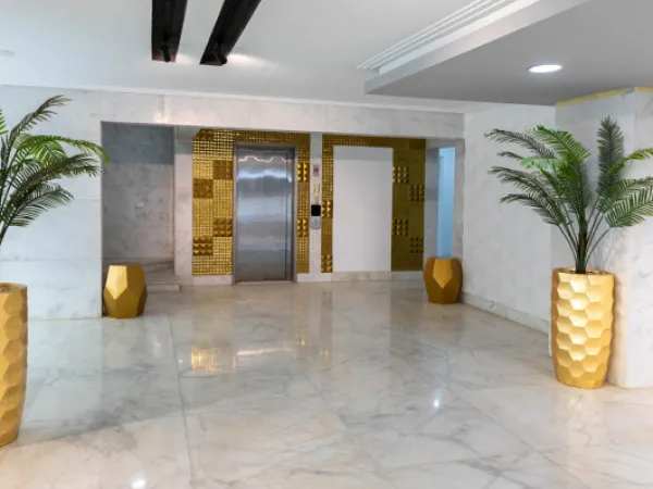 أحصل على شقة في كمبوند وان قطامية بمساحة 137 متر