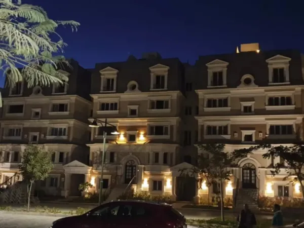 شقه الأحلام في القاهرة الجديدة  كمبوندماونتن فيو هايد بارك وقسط على 7 سنوات