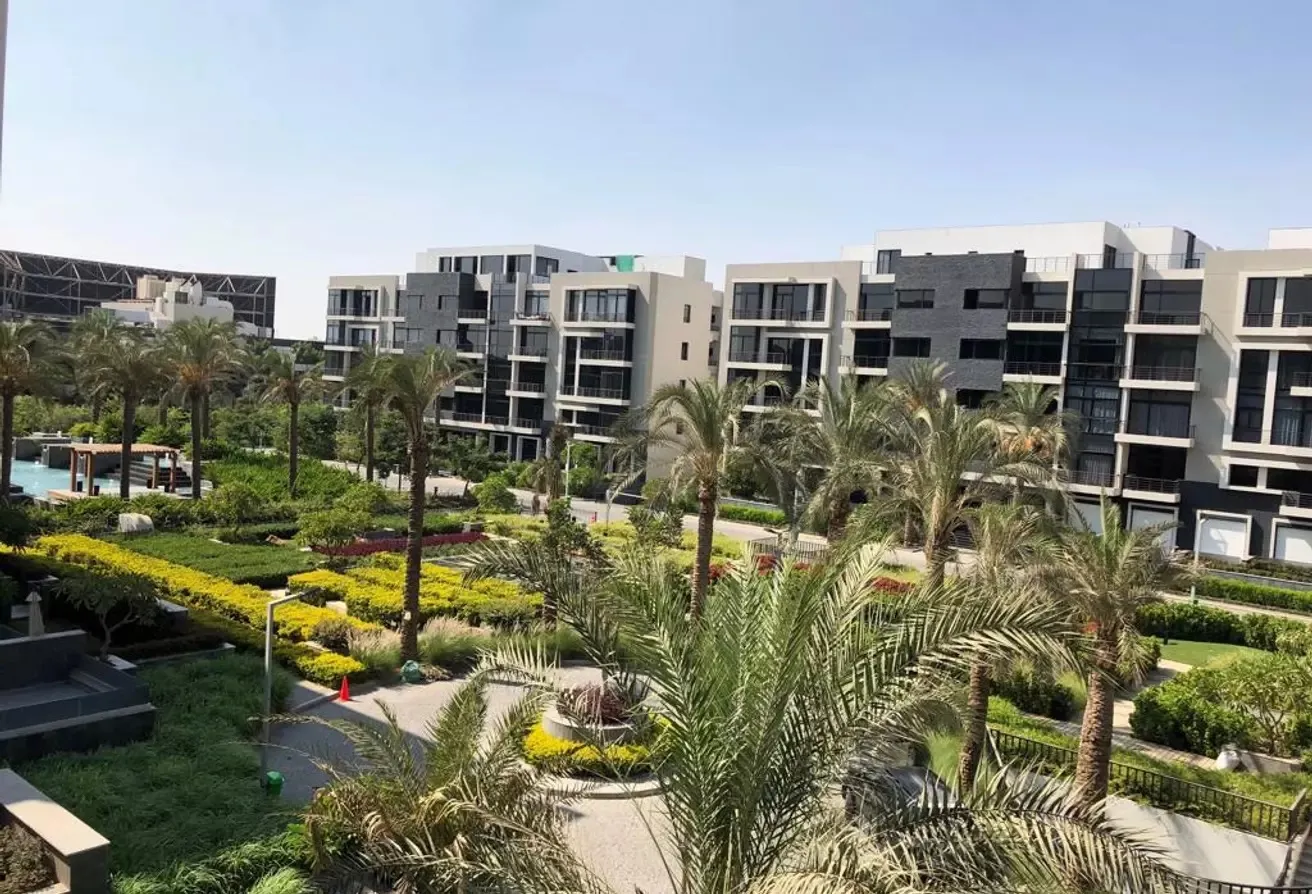 Properties for sale in The Waterway 194m²