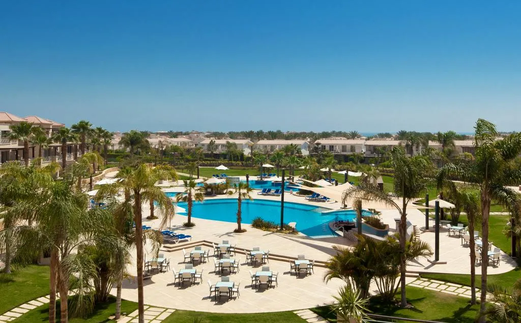 Chalet for sale at Jaz Little Venice in Ain Sokhna with an area 104m