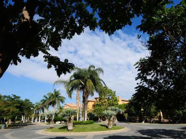 أحصل على فيلا في بالم هيلز أكتوبر بمساحة 275 متراً