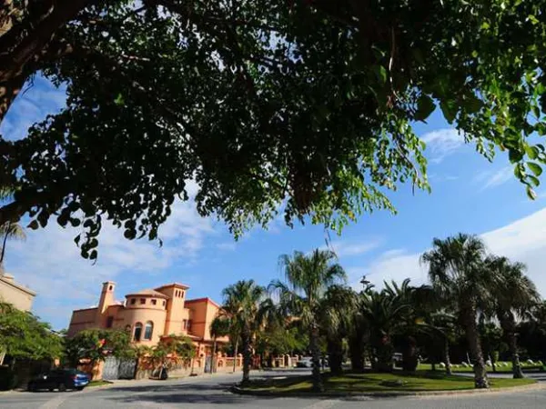 للبيع بالتقسيط فيلا 300 متراً أرضي في كمبوند بالم هيلز 6 أكتوبر