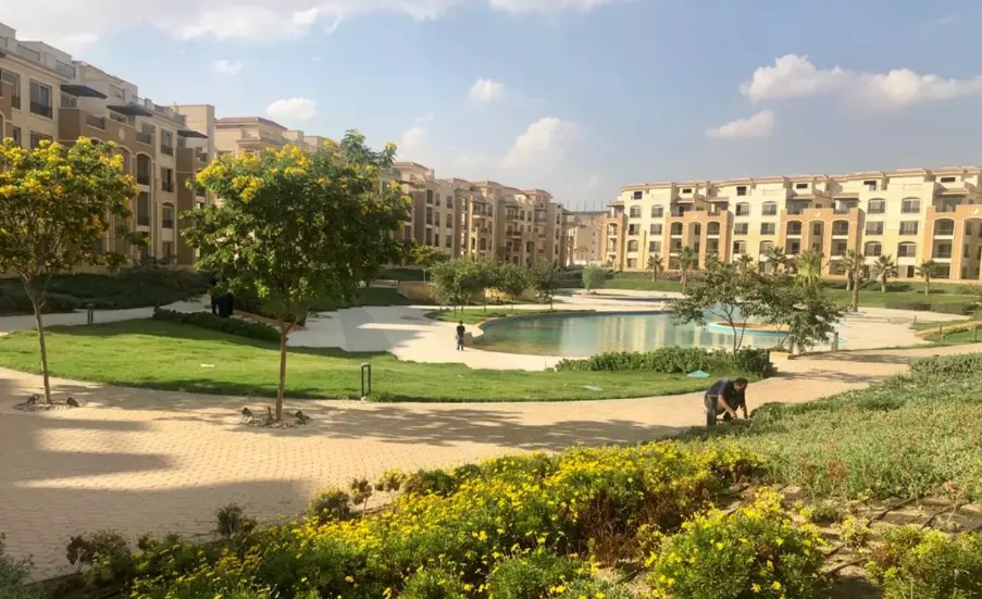 لمحبى الرقي شقه للبيع في Stone Residence Compound بمساحة 175م بالتجمع الخامس