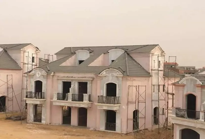 أسكن في التجمع الخامس في كمبوند ليان صبور