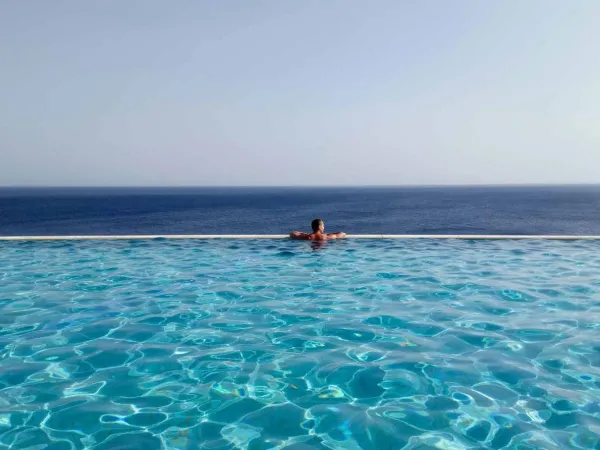 شقة 115م للبيع بموقع مُميز جداً وبأقل سعر في ابراج العلمين