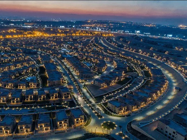 سارع بشراء فيلا 330م في كمبوند ستون بارك