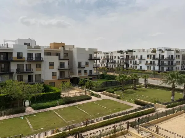 أسكن بمساحات تبدأ من 270 متراً في ويست تاون الشيخ زايد