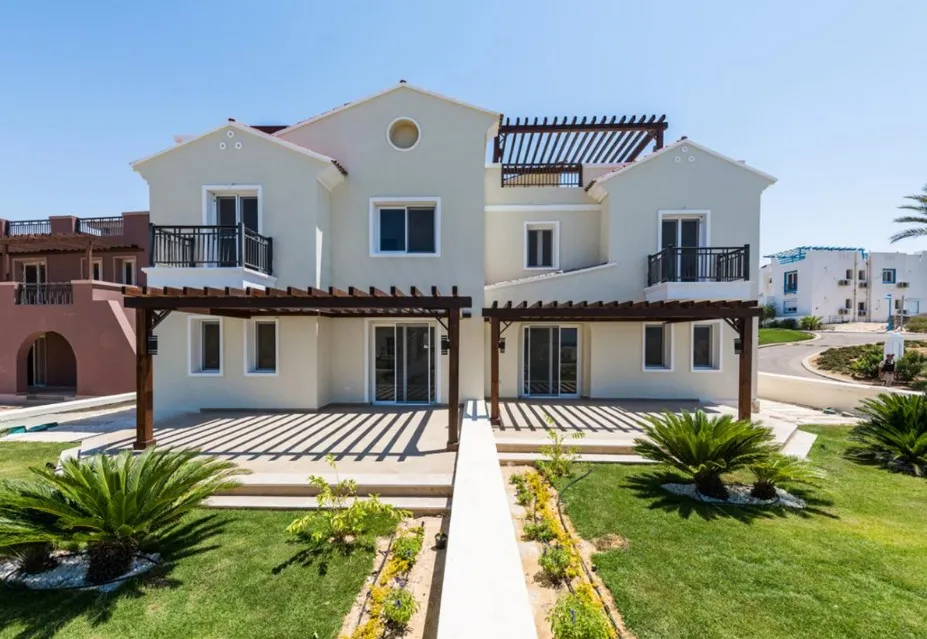 92m² Chalet with attractive price and charming view in Mountain View Ras El Hikma