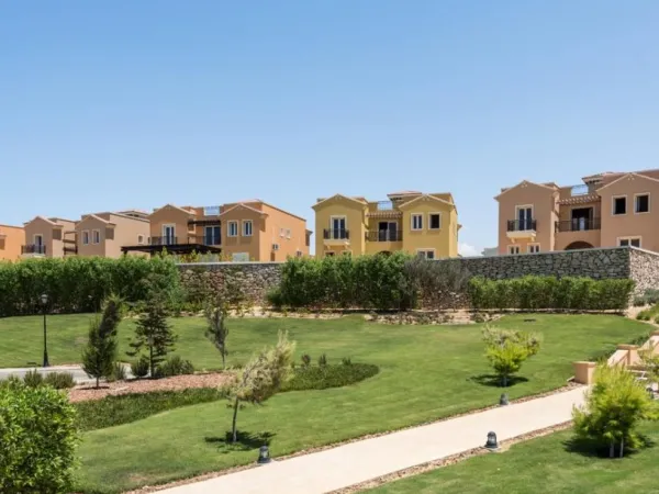 شاليه رائع 95 م للبيع في موقع مميز جدا داخل Mountain View Diplomats North Coast